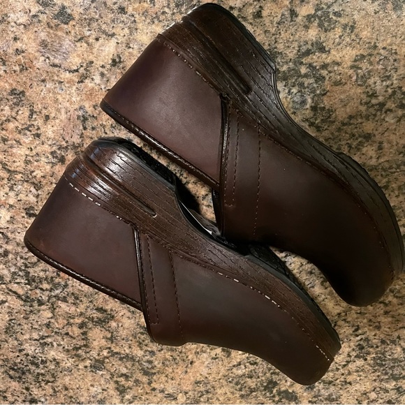 Dansko Clog - Picture 2 of 3